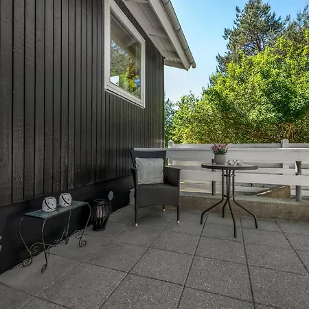 Semesterbostad Flor - 900m From The Sea By Interhome Ebeltoft