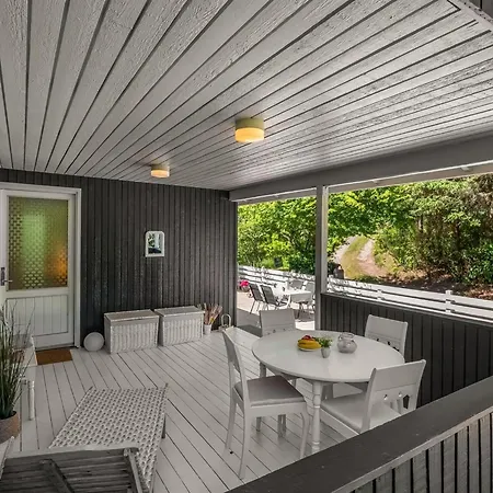 Semesterbostad Flor - 900m From The Sea By Interhome