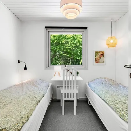 Flor - 900m From The Sea By Interhome *